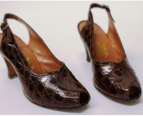 PAIR OF VINTAGE LADIES LEATHER HEEL SHOES