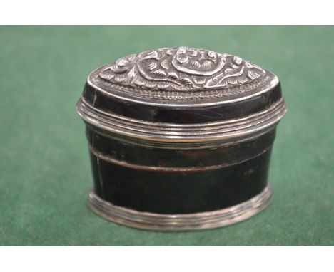 A Georgian snuff box.