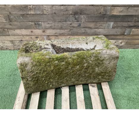 19th century rectangular stone trough, with small divisionDimensions: Height:&nbsp;45cm&nbsp; Length/Width:&nbsp;95cm&nbsp; D