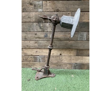 Cast iron and aluminium street light