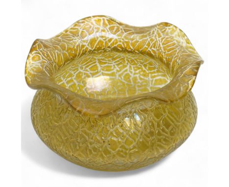 Early 20th Century Loetz Candia Mimosa pattern vase, of squat baluster form, with shaped rim, H7cm