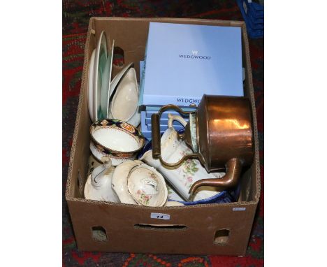 A box of miscellaneous including boxed Wedgwood wall plates, copper kettle, Spode, Alfred Meakin, Royal Doulton etc.