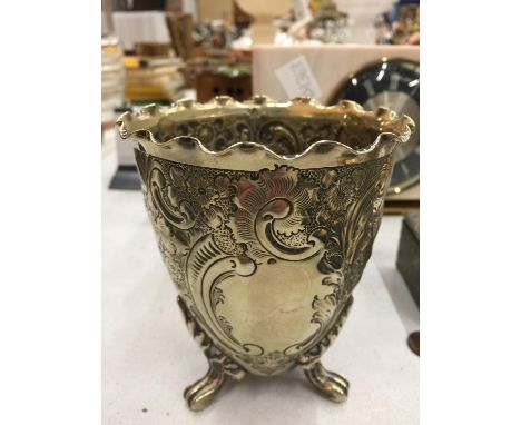 A SILVER PLATED FOOTED BOWL/VASE WITH ETCHED ND EMBOSSED DECORATION HEIGHT 12CM, DIAMETER 10CM 