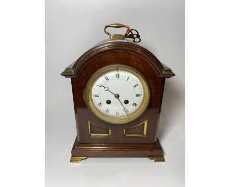 A 19TH CENTURY FRENCH MAHOGANY CASED BRACKET CLOCK, SIGNED MEDAILLE D'ARGENT, MOVEMENT NO. 48052, 32CM HEIGHT 