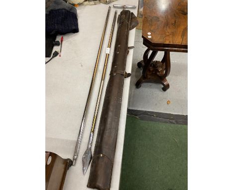A VINTAGE CHROME THREE PIECE GRAIN TEMPERATURE PROBE WITH ORIGINAL LEATHER CASE, TOTAL LENGTH 268CM 