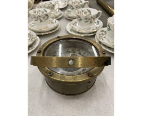 A VINTAGE BRASS WIGGINS &amp; RIHILL, LONDON SHIPS GIMBAL COMPASS 