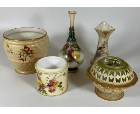 A GROUP OF ROYAL WORCESTER AND FURTHER HAND PAINTED BLUSH IVORY ITEMS, LOCKE &amp; CO BIRD VASE, HADLEY ROSES VASES (RESTORAT