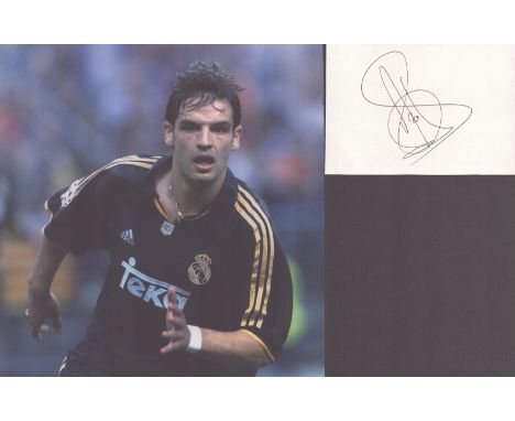 Fernando Morientes Signed Card With Real Madrid Photo. Good condition. All autographs come with a Certificate of Authenticity