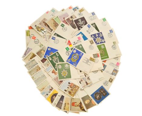 National Army Museum official cover collection of 60 covers from 1970s. Includes Medal covers, Uniforms, Crests, Famous Battl