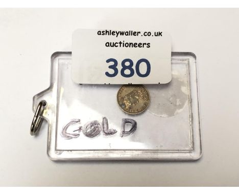 AN 1887 GOLD QUARTER SOVEREIGN IN CASE (ITEM DRILLED) 