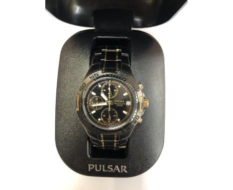 A GENTS BOXED 'PULSAR' CHRONOGRAPH WATCH 