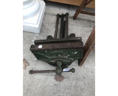 A RECORD NO 53 BENCH VICE 