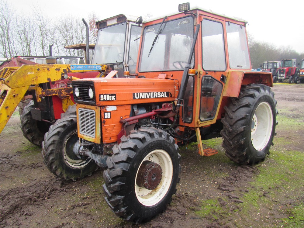 Universal 640 DTC 4wd Tractor c/w 4 Cylinder Engine, Shuttle Gearbox ...