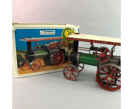 MAMOD STEAM ENGINE, in original box