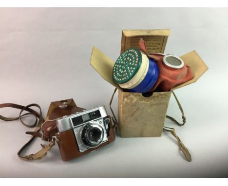 LOT OF EARLY 20TH CENTURY GAS MASKS, along with a camera