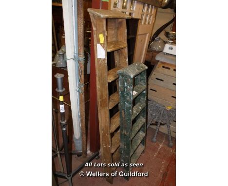 *VINTAGE WOODEN STEP LADDER