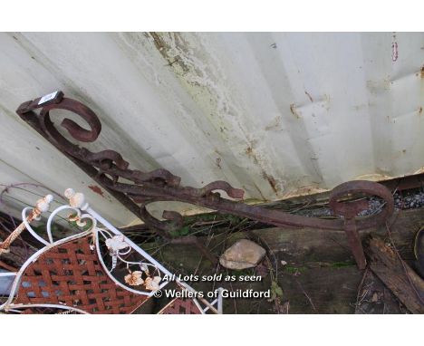 *HEAVY CAST IRON BRACKET