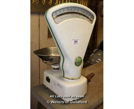 *AVERY SHOP SCALES [0]