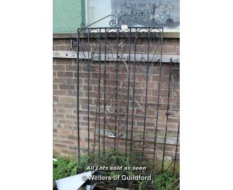 *IRON DECORATIVE GARDEN GATE