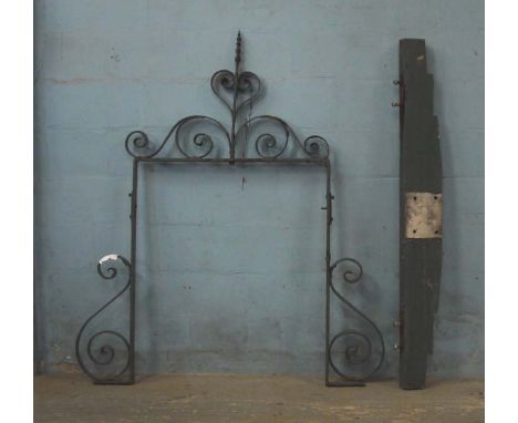 WROUGHT IRON PUB SIGN BRACKET WITH WOODEN BASE. 1640MM ( 64.5" ) WIDE X 1690MM ( 66.5" ) HIGH [0]