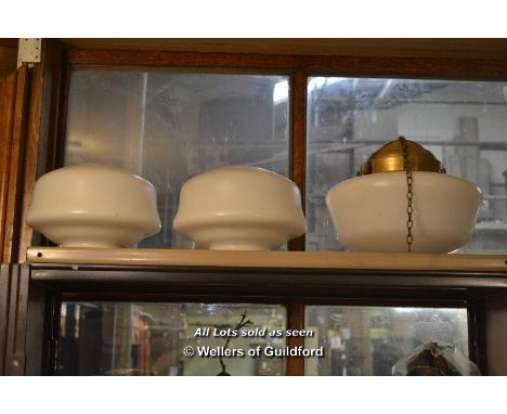 *SELECTION OF LIGHT SHADES AND LIGHTING PARTS / ACCESSORIES / SPARES
