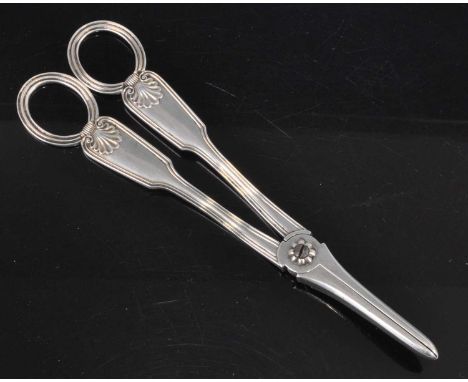 A pair of Victorian silver grape scissors, in the Fiddle, Thread &amp; Shell pattern, maker Goldsmiths &amp; Silversmiths Co 