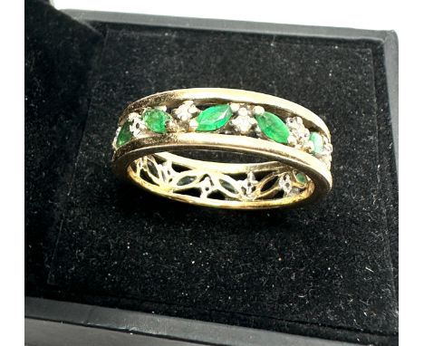 9ct gold emerald & diamond eternity ring weight 5g 1 stone missing