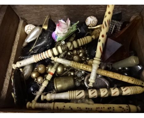 Small quantity of costume jewellery plus vintage sewing items including bone bobbin lace