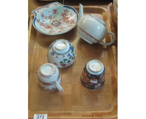 Tray of Chinese porcelain items comprising: an 18th century bullet shaped teapot, famille verte cup and bowl and a Chinese im