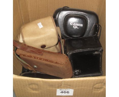 Box of assorted vintage and other cameras to include: Canon, Olympus etc. (B.P. 24% incl. VAT)