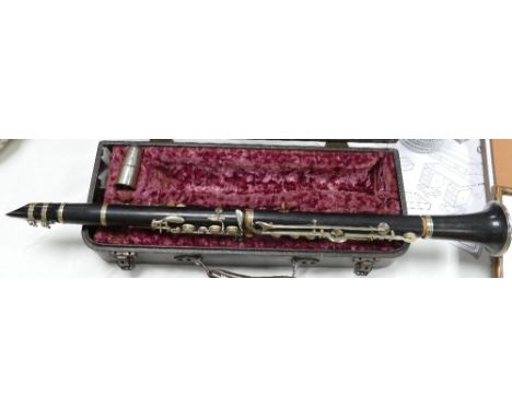 Buisson Branded Cased Clarinet: 