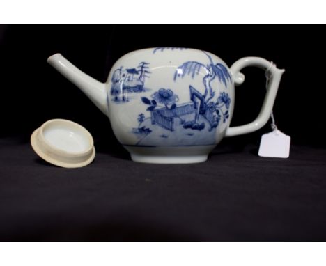Nanking Cargo: blue and white teapot and cover, fence pattern, with Christie's and R&G McPherson labels, 12cm high