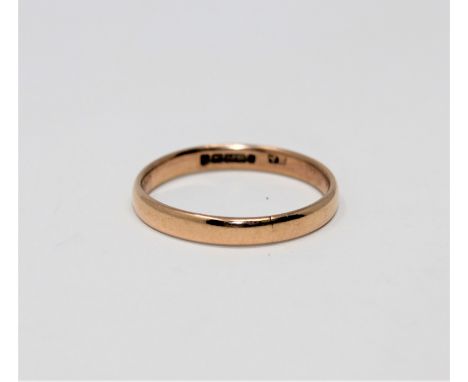 A 9ct gold band ring, size U CONDITION REPORT: 2.5g.