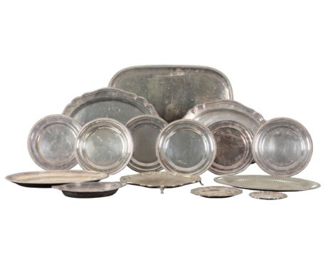 A LARGE COLLECTION OF SILVER PLATED WARE including trays, plates and platters, predominantly 19th and 20th century, the large