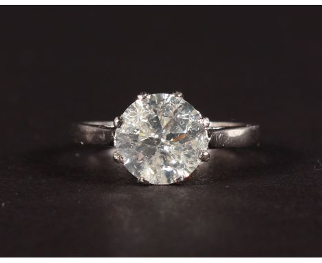 A SUPERB 18CT WHITE GOLD SINGLE STONE DIAMOND RING of 2.62CTS.