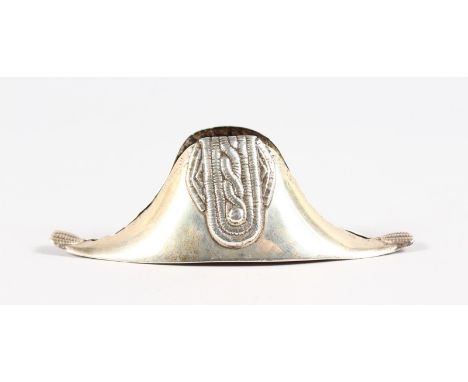 A NAVAL OFFICERS HAT PIN CUSHION. Chester 1910.  10cms long.