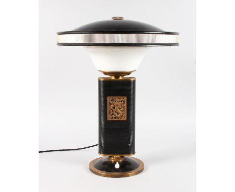 EILEEN GRAY A GOOD 1945-1950'S TABLE LAMP. 19ins high, the shade 14ins diameter.