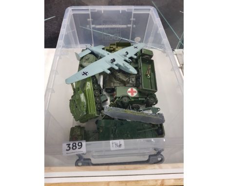 BOX OF ARMY MODELS TO INCLUDE DINKY