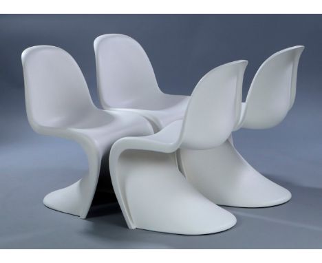 VERNER PANTON (Denmark, 1926 - 1998) for VITRA Editor.Set of four cantilever chairs "Panton", design 1967.White moulded polyp
