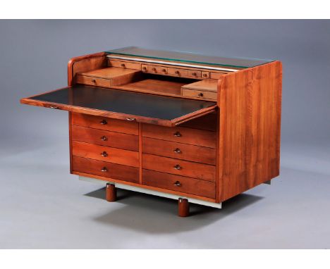 GIANFRANCO FRATTINI (Italy, 1926 - 2004) for BERNINI.Chest of drawers-desk, model 804. Designed in 1958.Walnut. Glass top. Sl