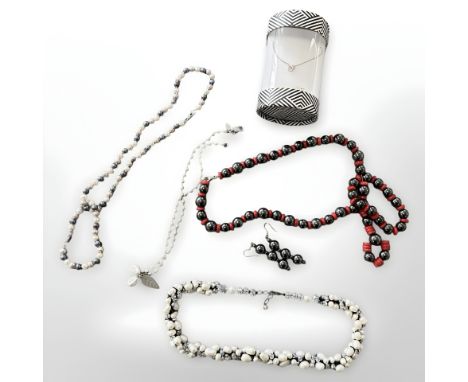 A group of jewellery including Sterling silver opal set pendant in retail box, pearl set necklaces, Coral hoop and Hematite b