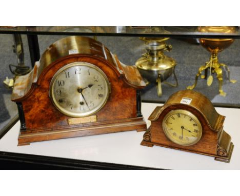 A 1930's walnut mantle clock, with silvered dial, 25cm high, together with a small oak cased mantle clock, 14cm high (2)
