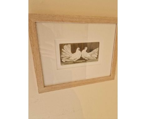 Valerie Christmas Titled Fan Tails Limited Edition 10/200 Signed In Wood Glazed Frame 35 x28cm Valerie Was Born In Surrey. Sh