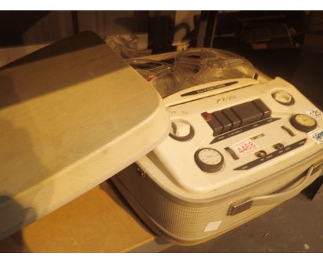 Elizabethan model LZ 29 model reel to reel tape recorder