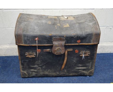 A VINTAGE CANVAS AND BROWN LEATHER BANDED TOPPED TRUNK, width 76cm x depth 52cm x height 63cm (sd and missing internal tray)