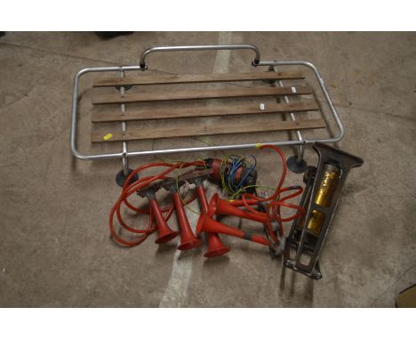 A MG MIDGET REAR LUGGAGE RACK, a vintage Dunlop foot pump (no pipe), two sets of Air horns and one pump (4)