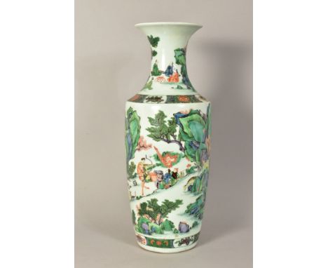 A LATE 18TH/EARLY 19TH CENTURY CHINESE FAMILLE VERTE SHOULDERED BALUSTER VASE, flared rim, the neck painted with a continuous