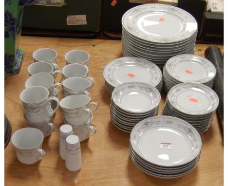 A modern fine porcelain Japanese tea and dinner service in the Diane pattern