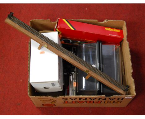 A box of miscellaneous children's toys, to include Hornby Railways 00 gauge scale model, BR Class Mallard etc