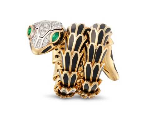 ALEXIS NY, A DIAMOND, EMERALD AND ENAMEL SNAKE RING comprising a row of articulated links decorated with black enamel, the he